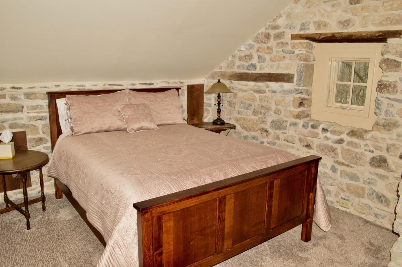 Rocky Acre Farm Bed & Breakfast Mount Joy Luaran gambar